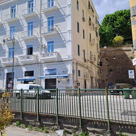 Ti Porto Al Centro Unforgettable Moments Apartment ซาแลร์โน ภายนอก รูปภาพ