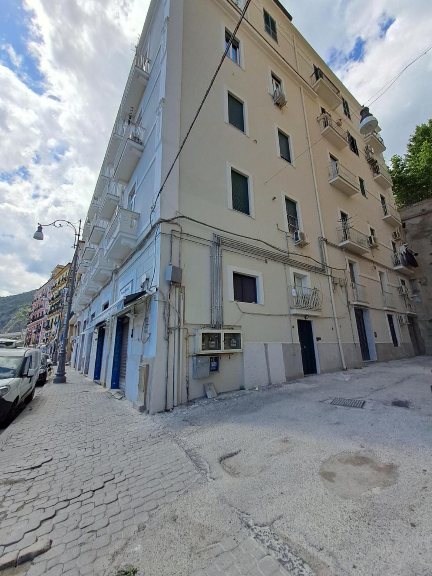 Ti Porto Al Centro Unforgettable Moments Apartment ซาแลร์โน ภายนอก รูปภาพ